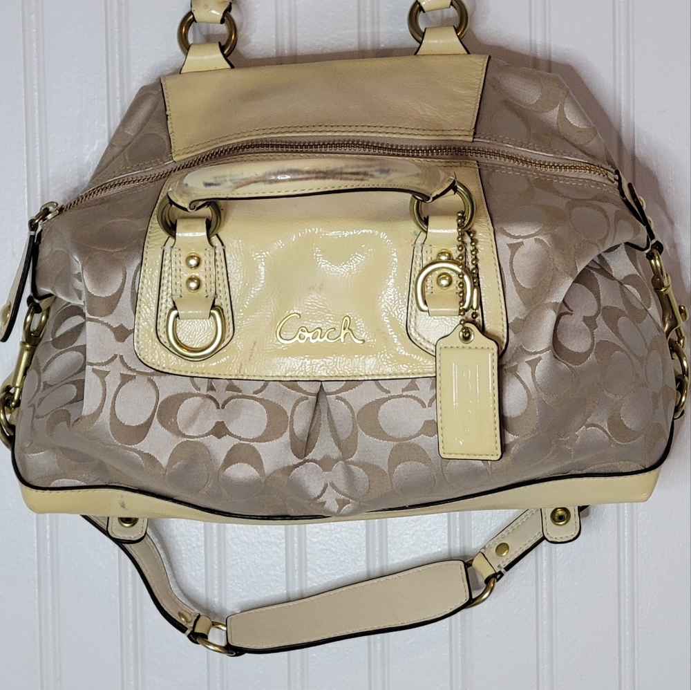Coach SATEEN SIGNATURE SATCHEL BEIGE/ CREAM BAG